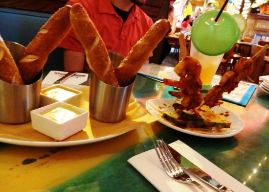 Los sabores de Margaritaville son más brillantes que nunca con la presentación del nuevo menú de la cafetería en Orlando