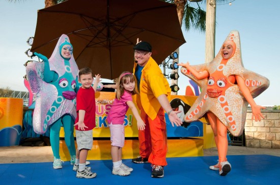 Informe de viaje a SeaWorld: marzo de 2014 (construcción de Sea of ​​Surprises, Pets Ahoy, reseñas de restaurantes, Ihu's Breakaway Falls y festival Just for Kids)