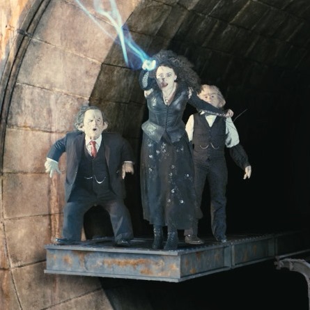 Nuevos detalles sobre Gringotts, limitaciones del Expreso de Hogwarts y la información más reciente sobre varitas mágicas, bebidas y tiendas.