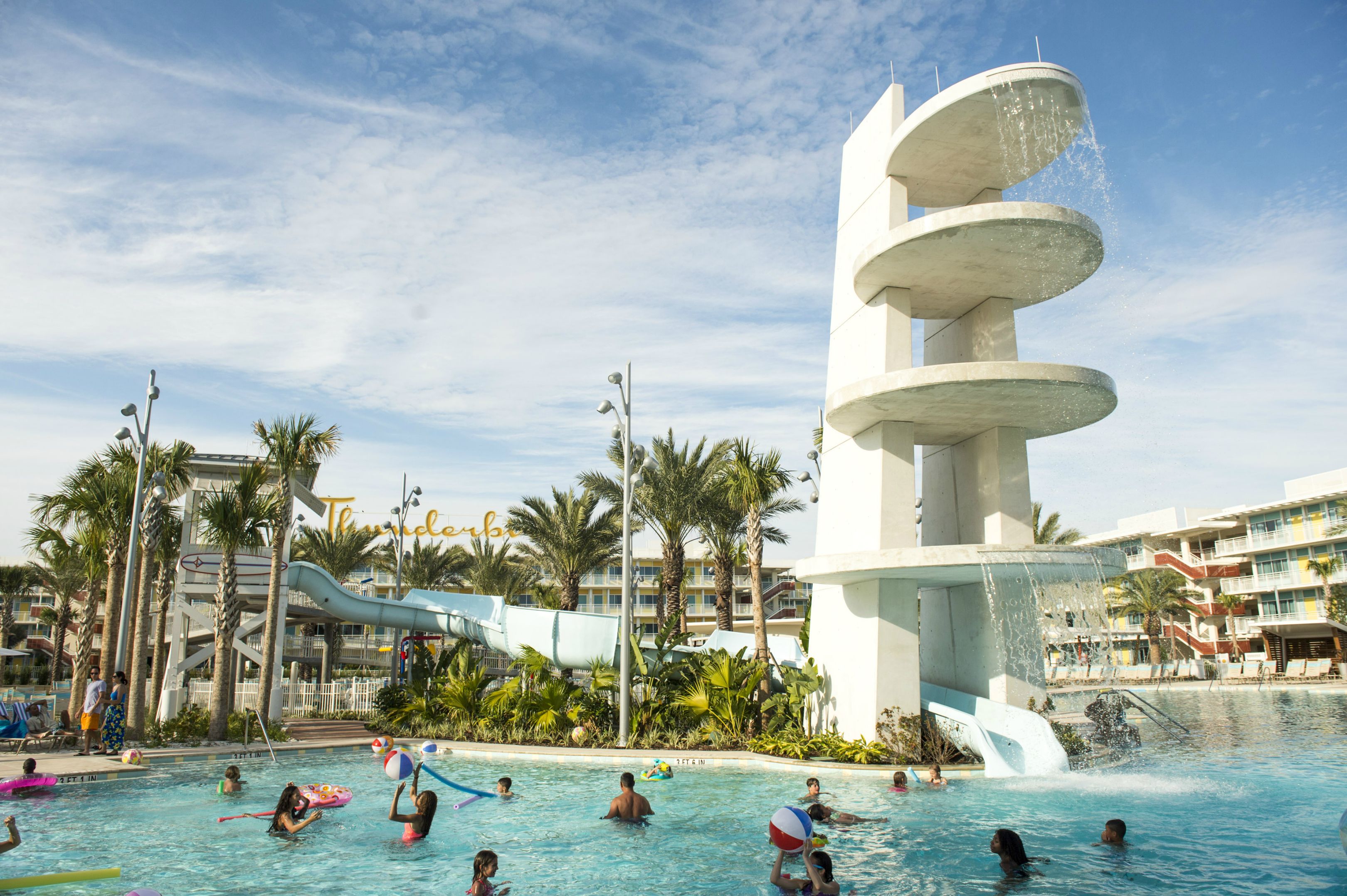 Por qué Cabana Bay Beach Resort es el mejor resort familiar en Orlando