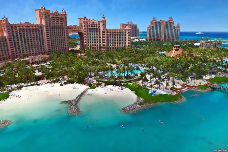 ¿Atlantis Bahamas es todo incluido?
