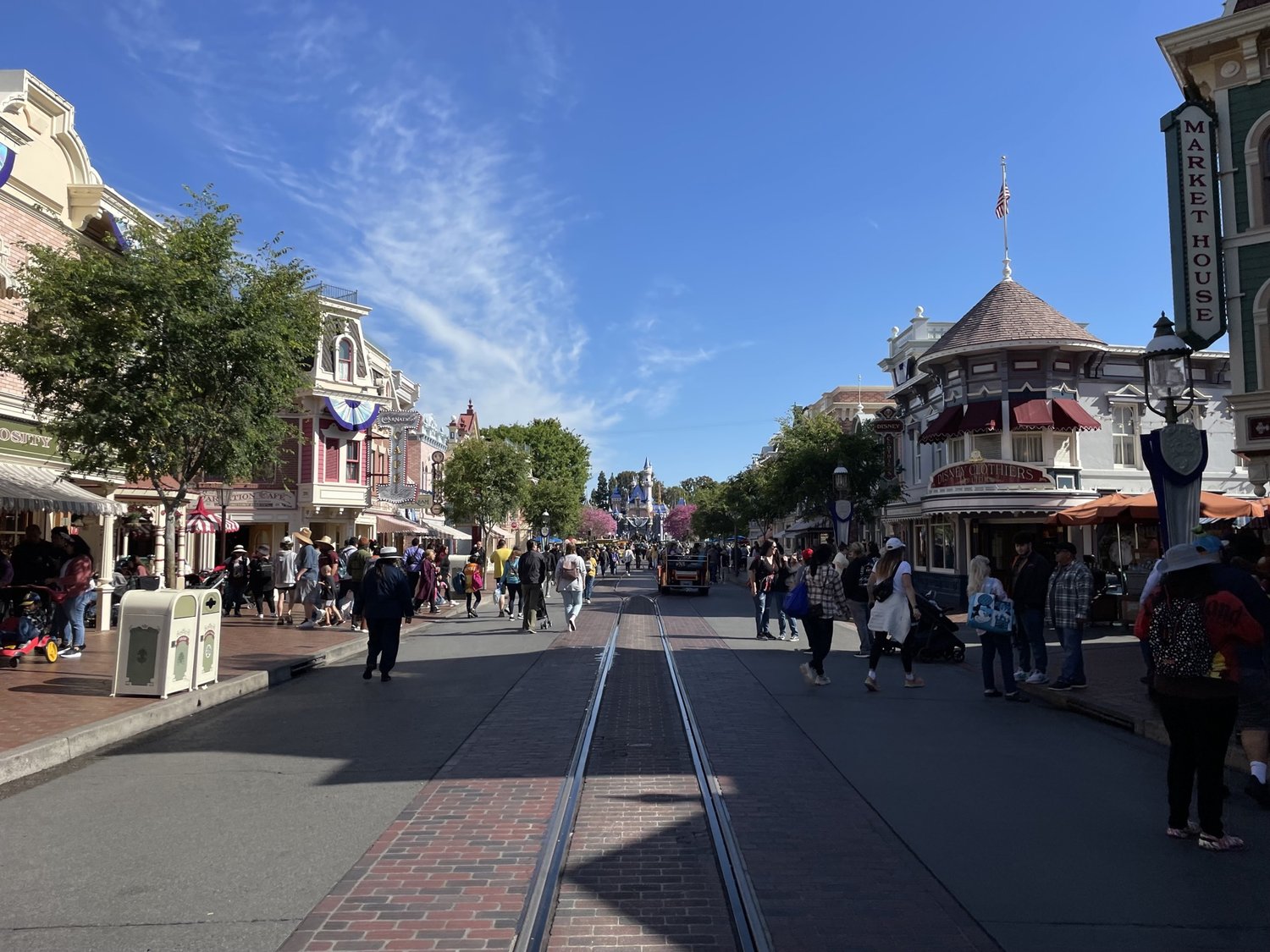 Itinerario de un día en Disneylandia [2023]