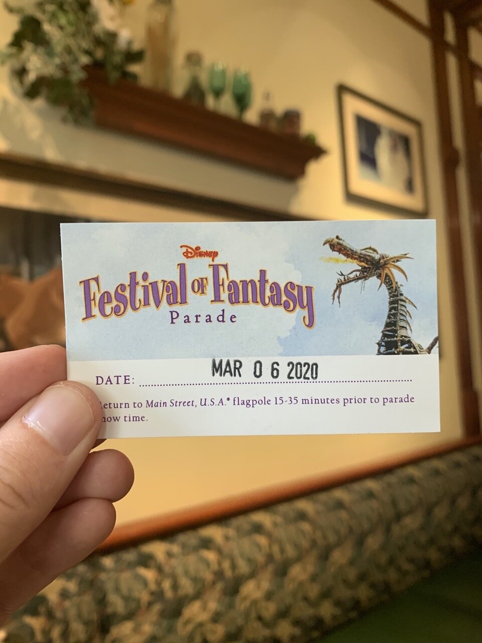 https://www.mousehacking.com/blog/magic-kingdom-festival-of-fantasy-dining-package-review-info