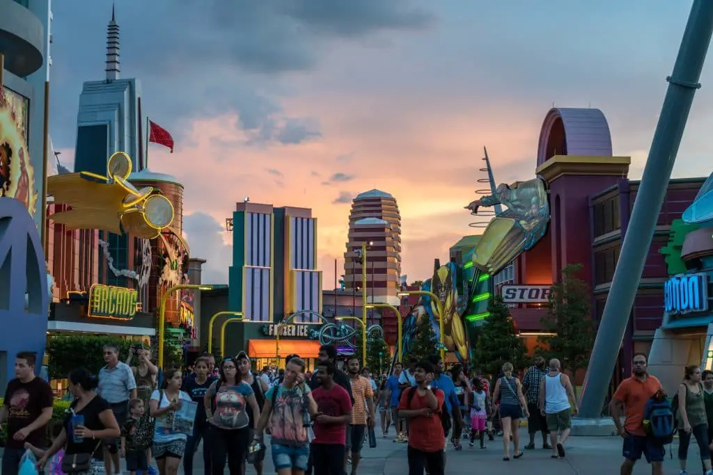 ¿Hay algún documental sobre Universal Orlando? 5 fuentes divertidas para trivia universal