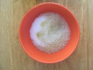 Hazlo tú mismo: haz este sencillo exfoliante de sal tipo margarita