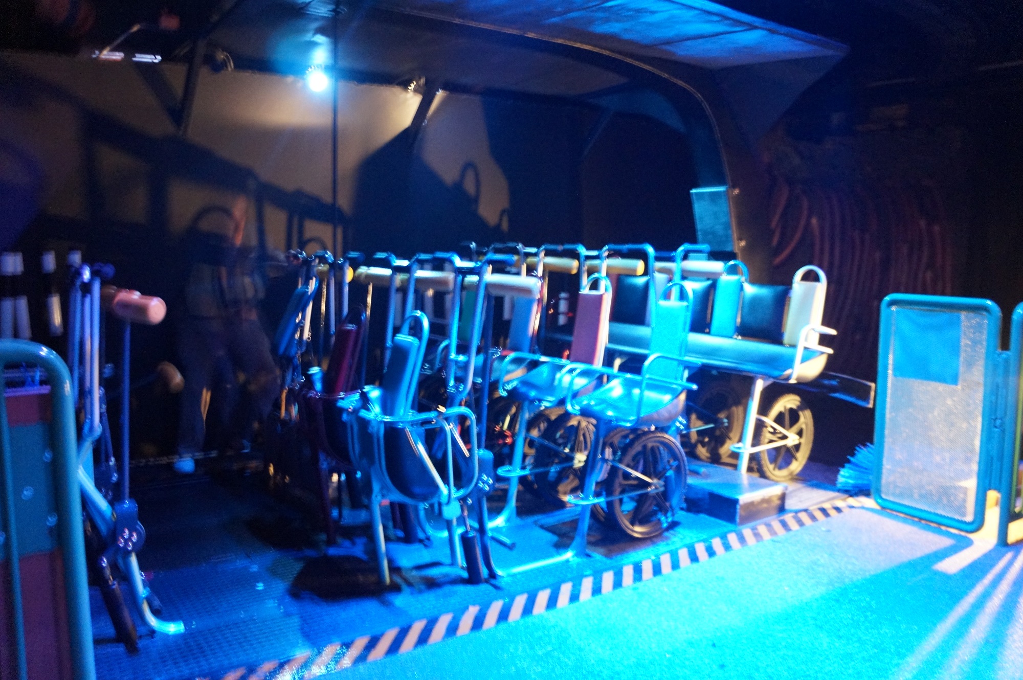 Visualización del desfile, helado de Florean Fortescue y vehículos recreativos especiales para pasajeros discapacitados