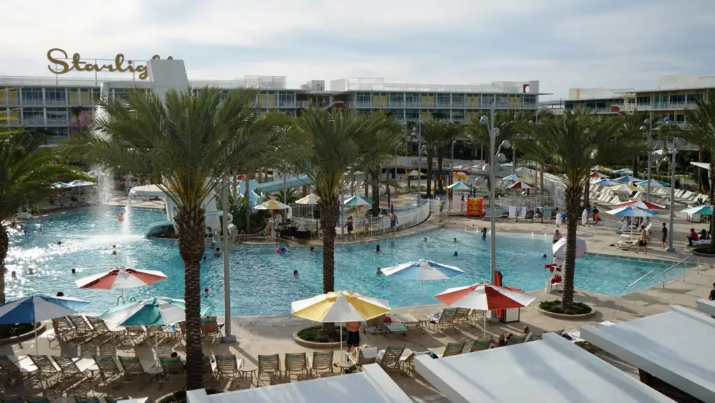 Aventuras saltando piscinas en Universal Orlando