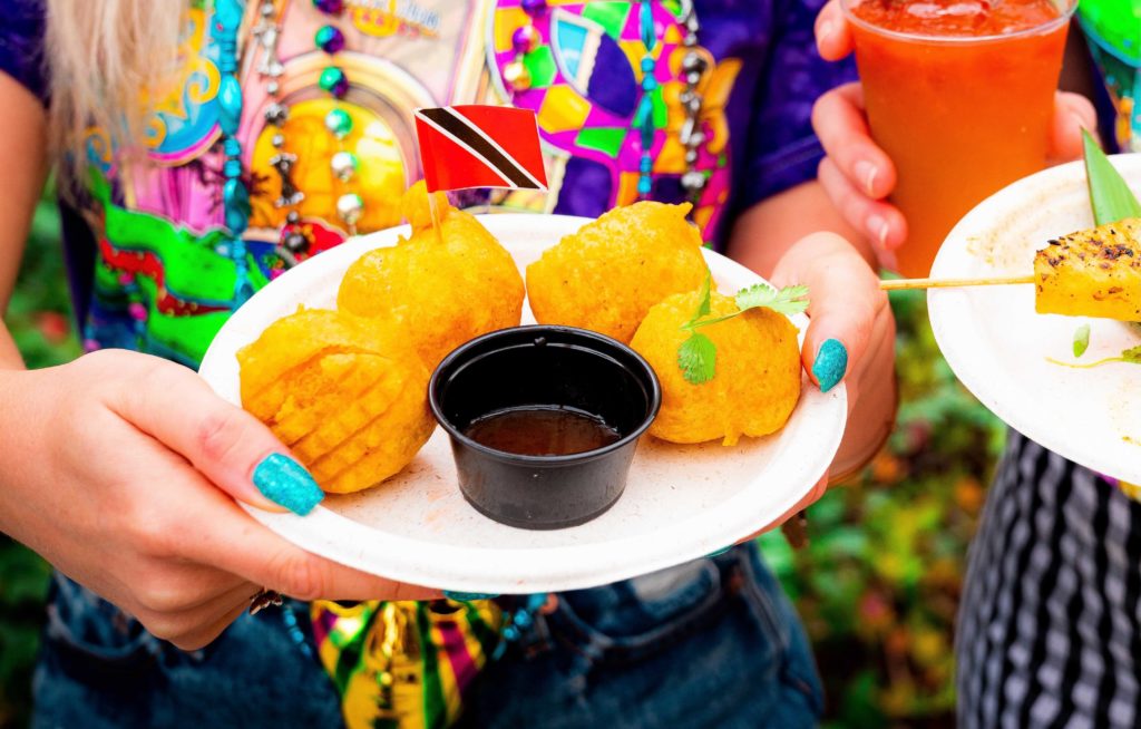 Reseña: Probar más de 45 comidas y bebidas en el Mardi Gras 2021 de Universal Orlando: sabores internacionales del Carnaval