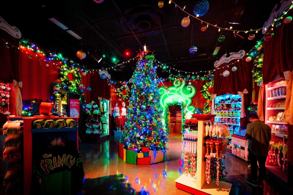 Dentro de la primera tienda Holiday Tribute de Universal Orlando