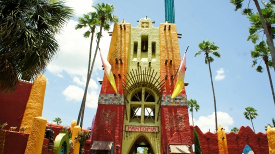 Informe del viaje a Busch Gardens Tampa: julio de 2014 (espectáculo de Summer Nights, reapertura del Rhino Rally, Falcon's Fury más hermoso que nunca)