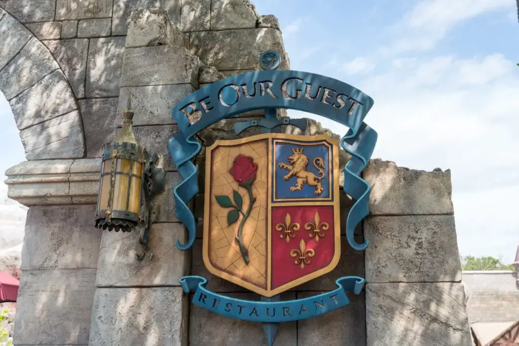 Opciones de desayuno de servicio rápido para un día en Magic Kingdom