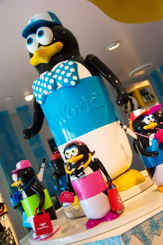 SeaWorld presenta el programa recargable Coke Freestyle ‘Cup that Cares’ y el nuevo sabor South Pole Chill