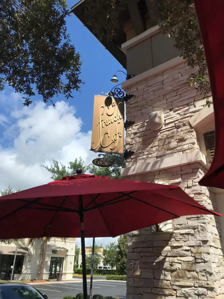 Opciones de desayuno de servicio rápido para un día en Magic Kingdom