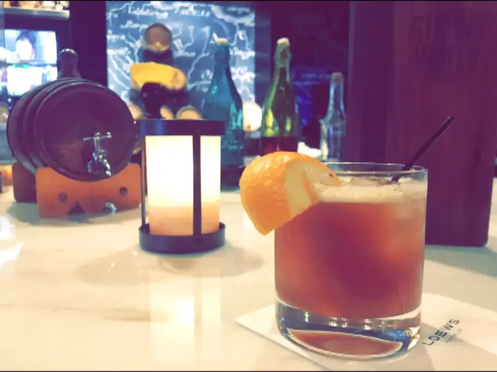 Las 5 bebidas para adultos más comentadas en Universal Orlando