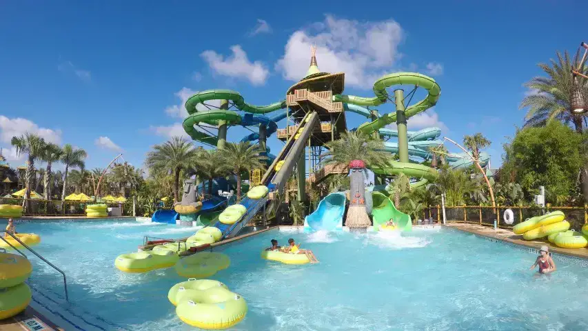 La guía completa del parque temático acuático Volcano Bay de Universal (2023)