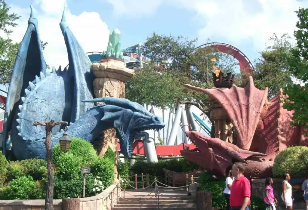 Dragon Challenge cierra para una nueva atracción de Harry Potter