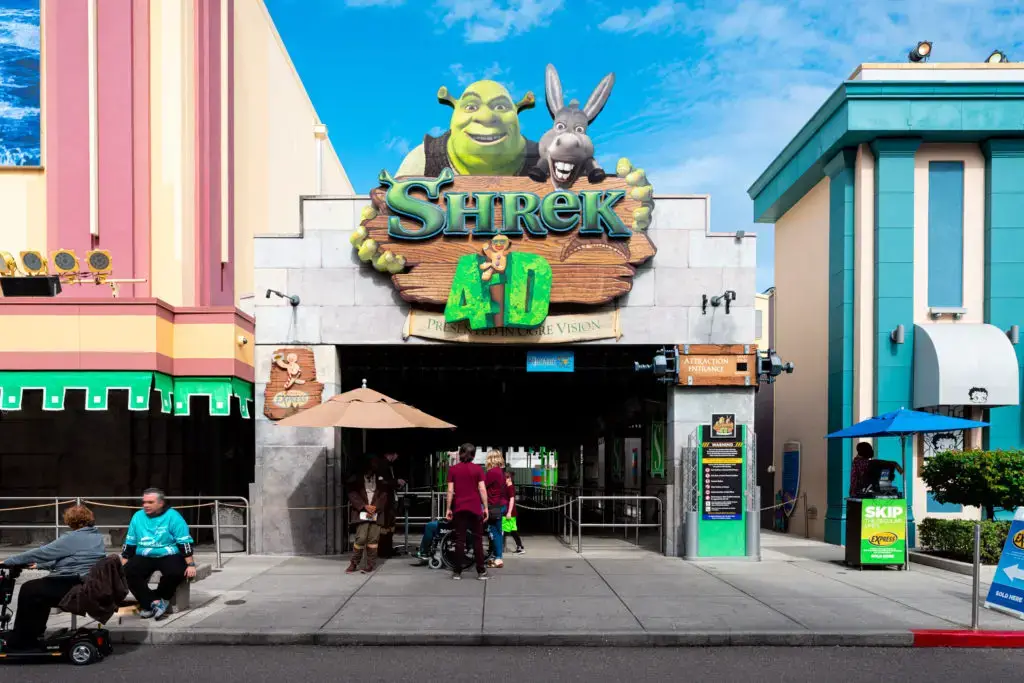 La tristeza de Shrek, la felicidad navideña y el encuentro con el ratón: resumen semanal del parque temático (4 de octubre)