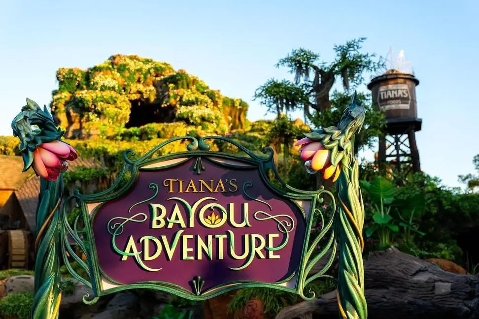 Video completo del recorrido de la aventura de Tiana's Bayou en Magic...
