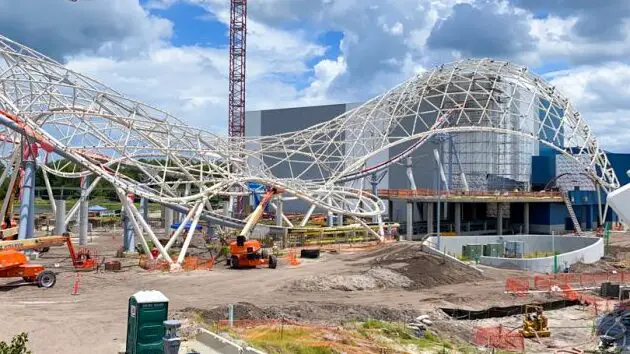 ¿Cuánto ha progresado realmente Disney World en TRON Lightcycle?