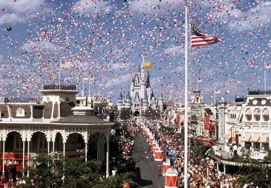 ¿La montaña rusa Tron llegará a Disney World?