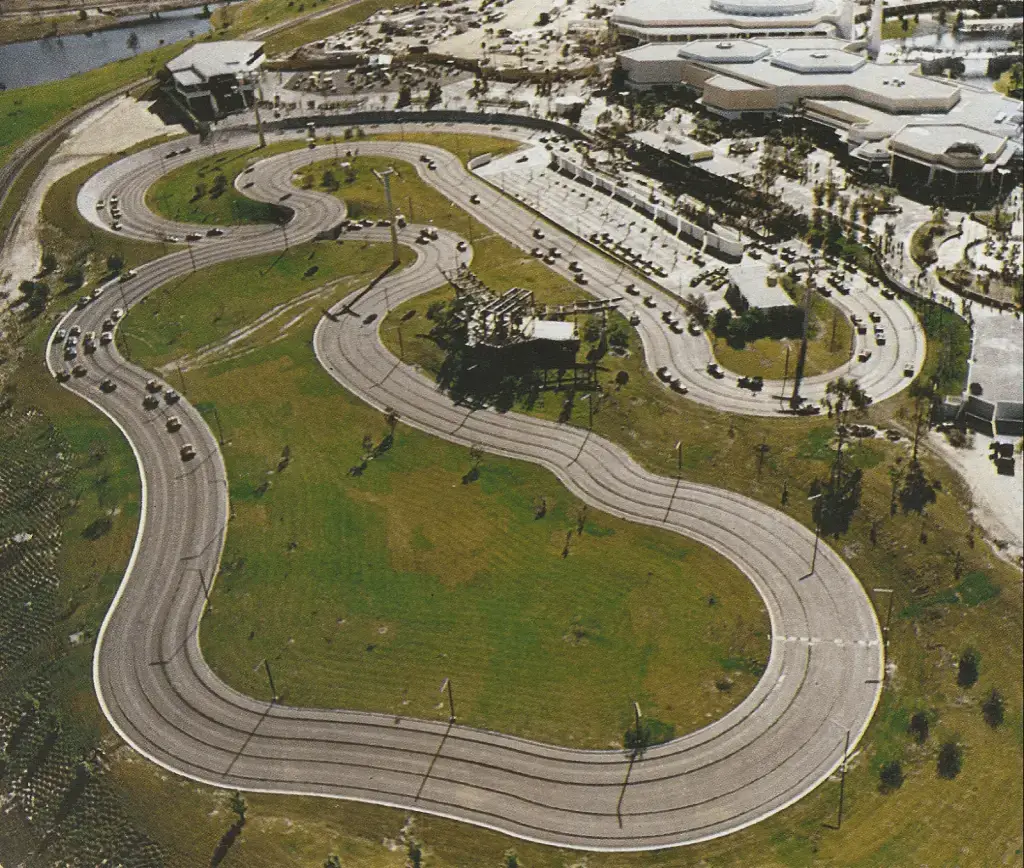 ¿La montaña rusa Tron llegará a Disney World?