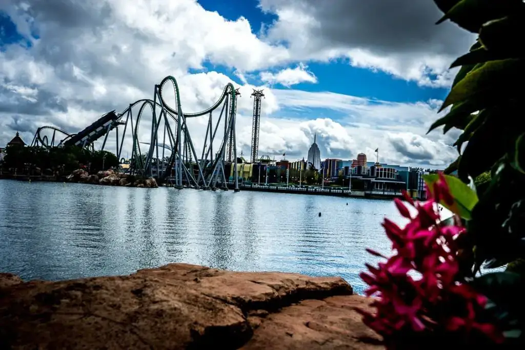 ¿Y si el Universo DC Comic llegara a Islands of Adventure?